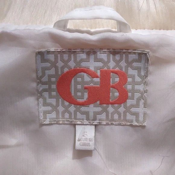 GB FUR VEST . - Picture 11 of 14